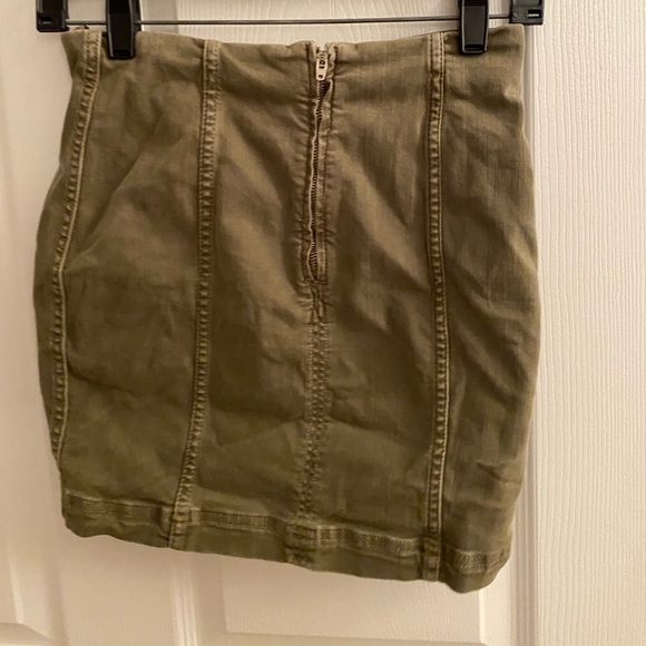 Skirt - Picture 3 of 5